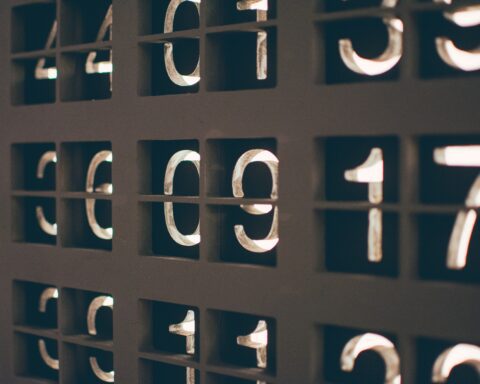 कविता : आँकड़ों की बीमारी