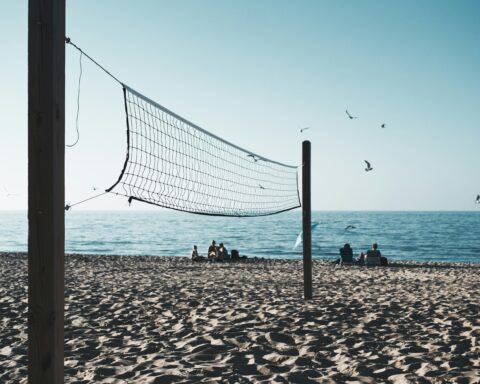 आदतन तुम ने कर दिये वादे